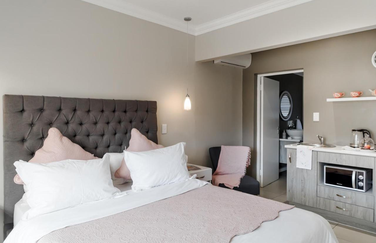 Wagtails Guest House Port Elizabeth Esterno foto