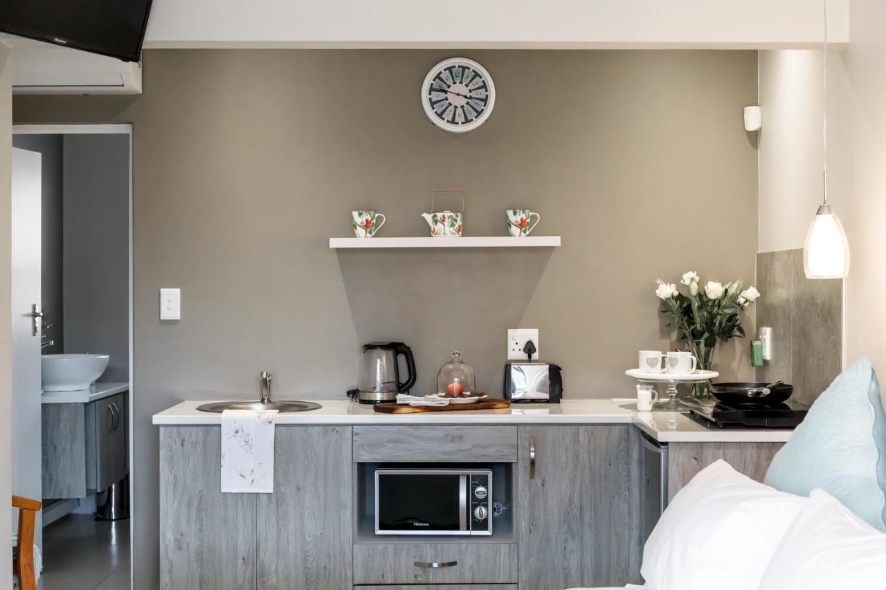 Wagtails Guest House Port Elizabeth Esterno foto