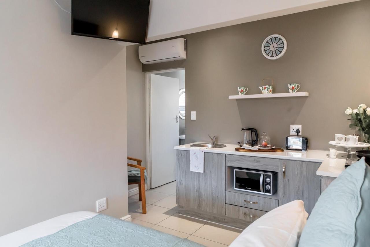 Wagtails Guest House Port Elizabeth Esterno foto