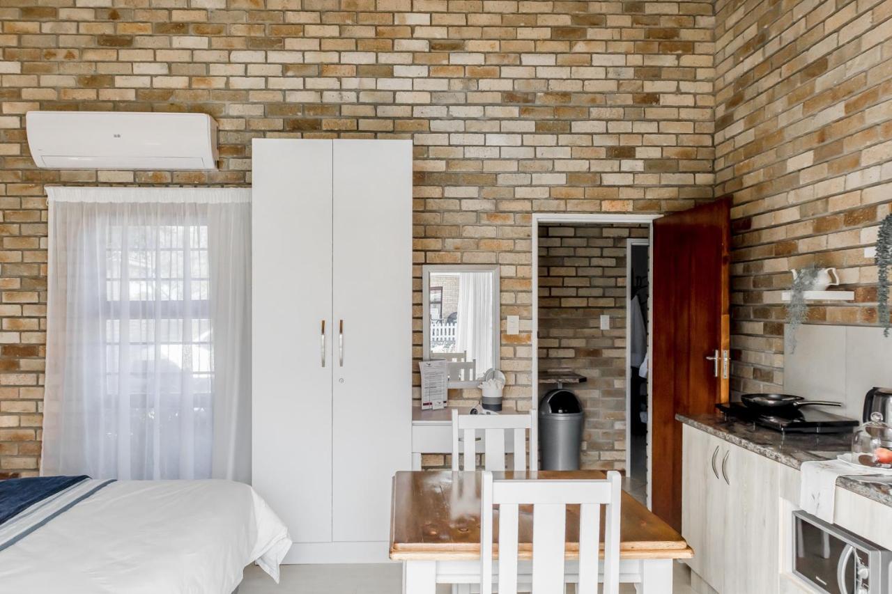 Wagtails Guest House Port Elizabeth Esterno foto